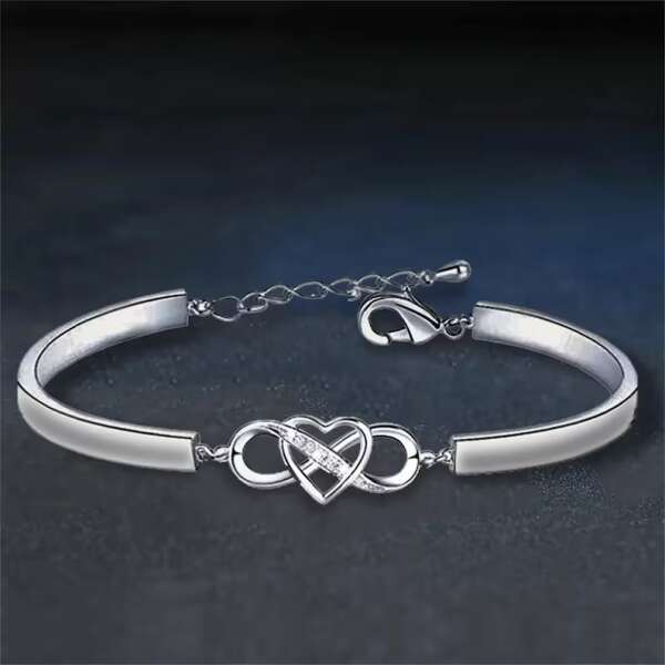 product image: Bracciale con doppio pendente